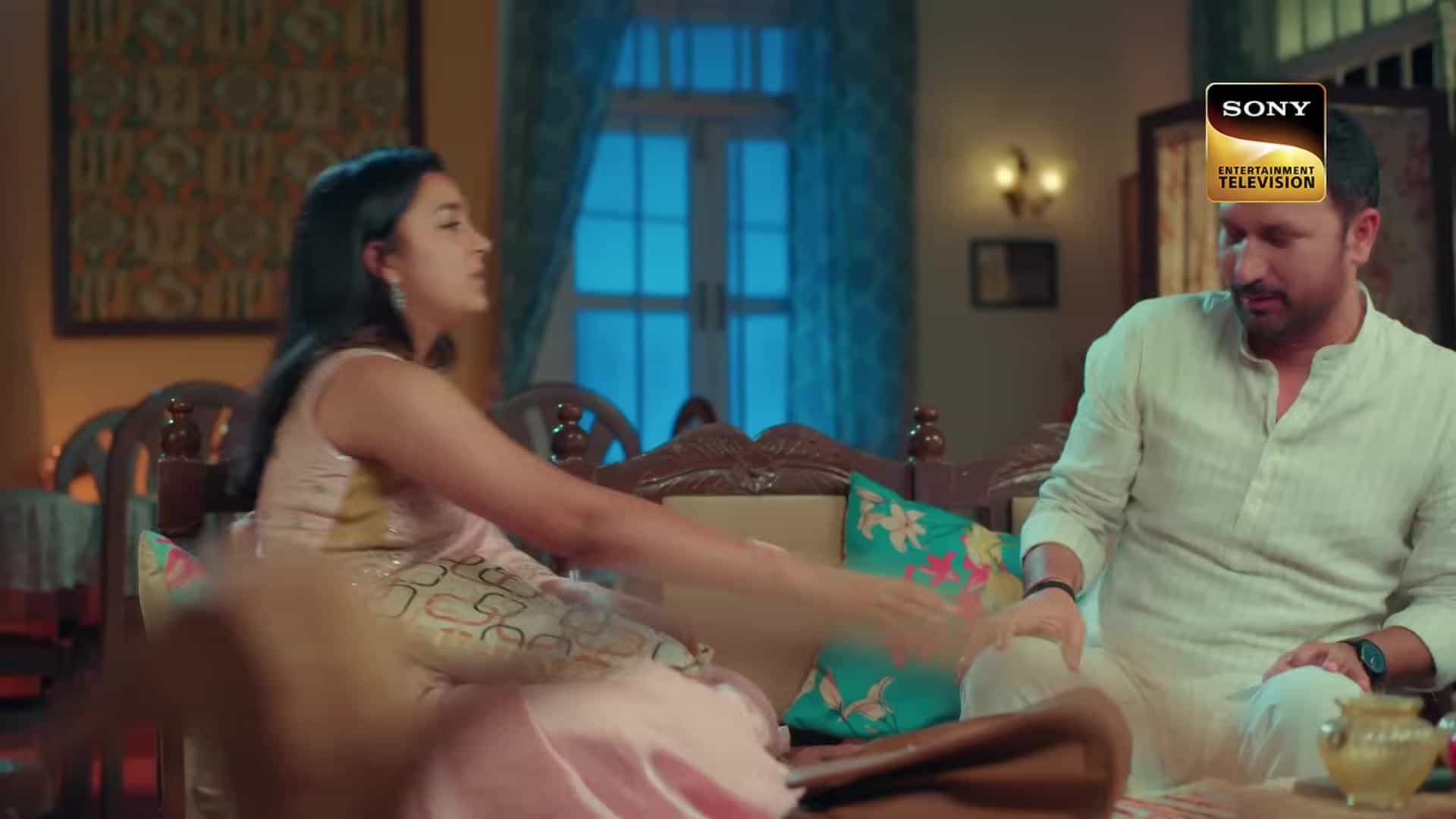 Kavya – Ek Jazbaa, Ek Junoon - Episode 194