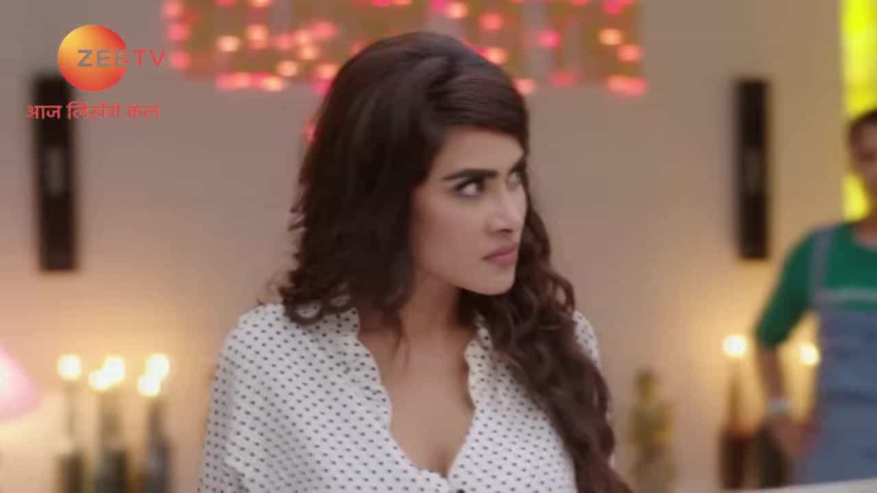 Hamari Bahu Silk - Episode 27
