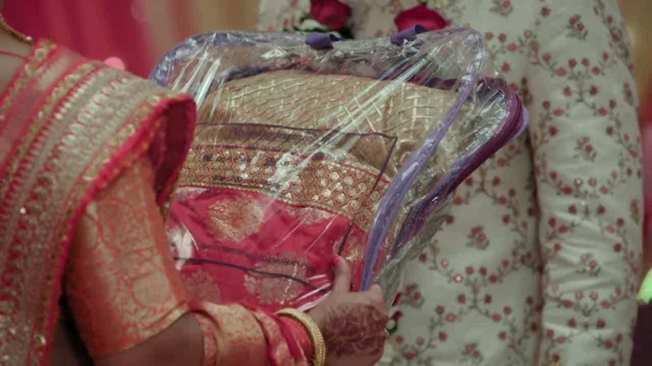 Pandya Store - Episode 12