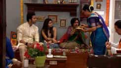 Itna Karo Na Mujhe Pyaar - Episode 174