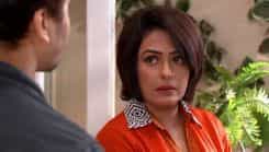 Itna Karo Na Mujhe Pyaar - Episode 208